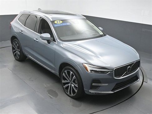 Certified 2023 Volvo XC60 B5 Ultimate image 44