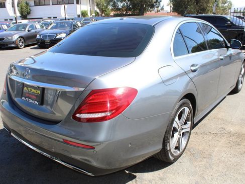 Used 2019 Mercedes-Benz E 300 w/ Premium 1 Package image 39