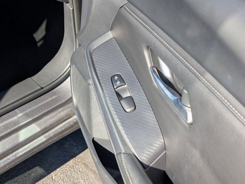 Used 2024 Nissan Sentra SV image 32