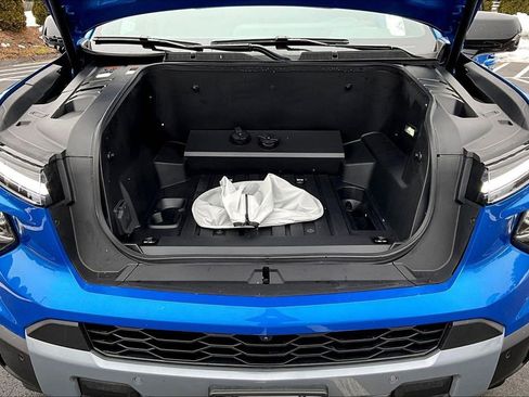 Used 2025 Chevrolet Silverado EV LT image 31