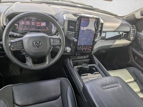 Used 2025 RAM 1500 Limited AWD/4WD image 16
