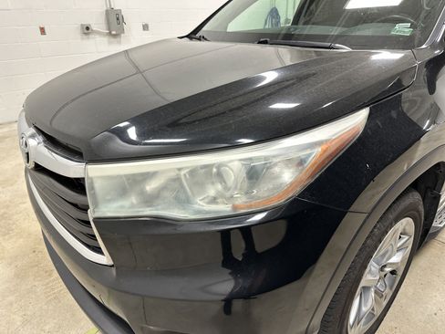Used 2014 Toyota Highlander Limited AWD/4WD image 6