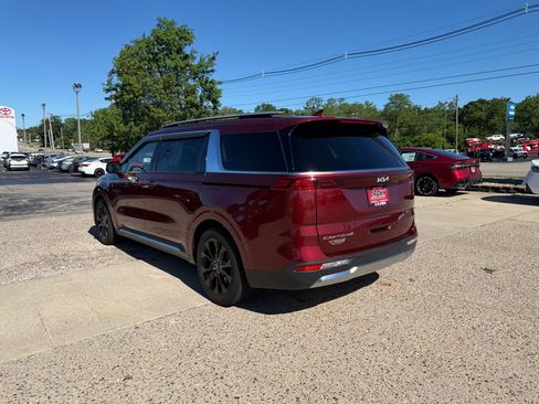 Used 2022 Kia Carnival SX FWD image 7