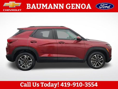 Used 2025 Chevrolet TrailBlazer LT FWD image 7