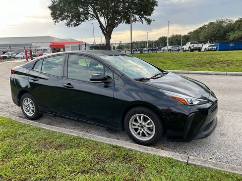 Used 2021 Toyota Prius LE FWD image 8