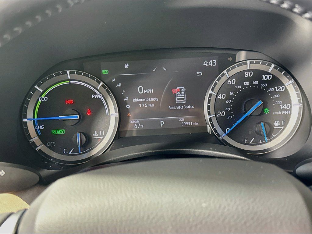 Used 2021 Toyota Highlander Limited AWD/4WD image 21