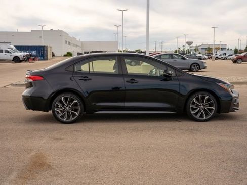 Used 2021 Toyota Corolla SE w/ Carpet Mat Package (TMS) FWD image 8