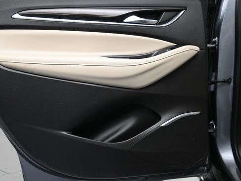 Used 2018 Buick Enclave Premium w/ Experience Buick Package image 33