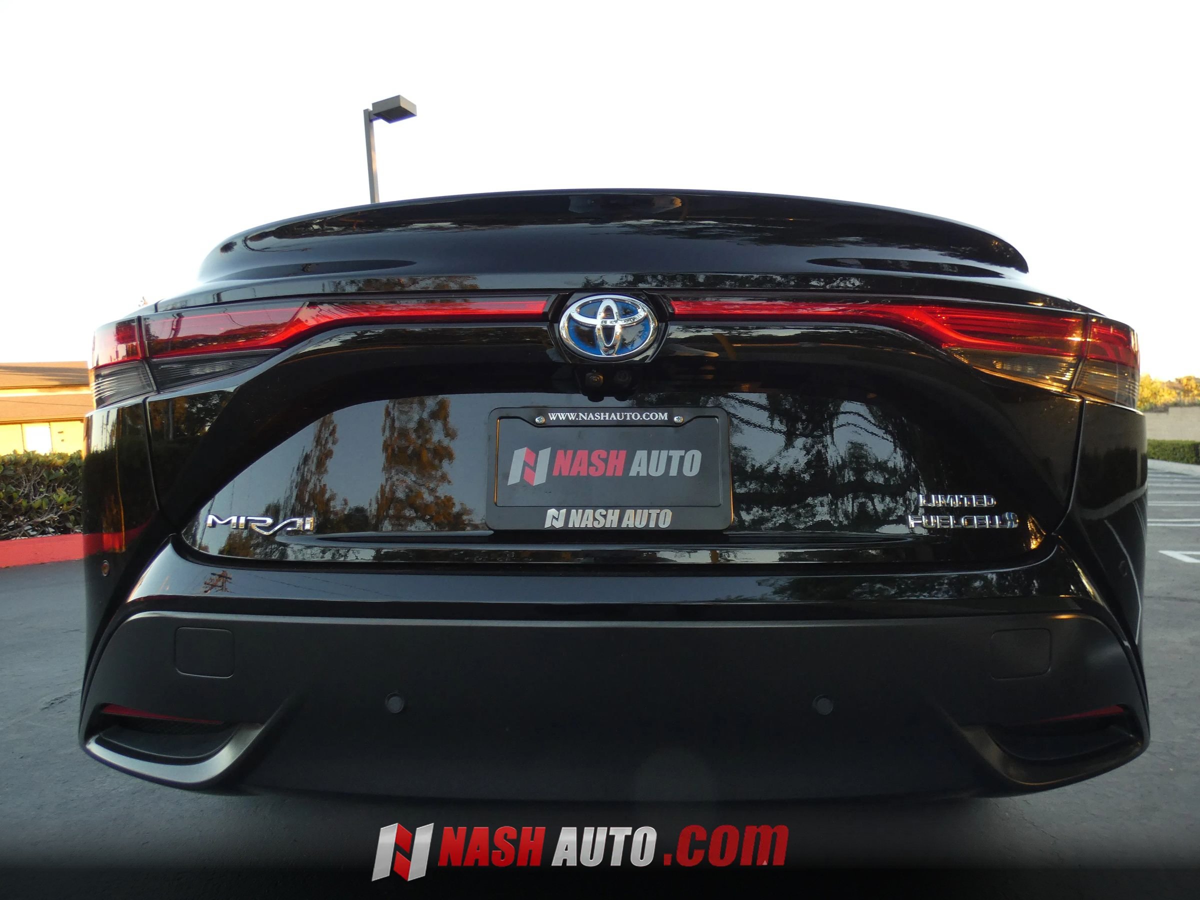 Used 2021 Toyota Mirai RWD image 10