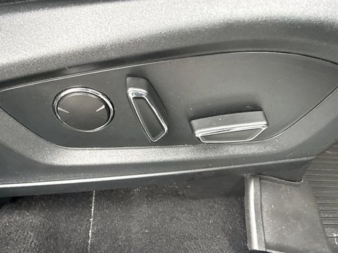 Used 2020 Ford Explorer Limited w/ Hybrid Equipment Group 310A image 44