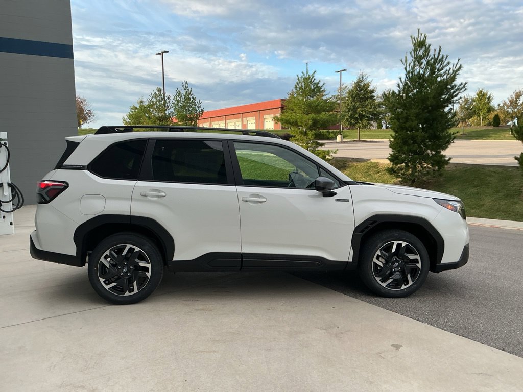 New 2026 Subaru Forester Touring AWD/4WD image 14
