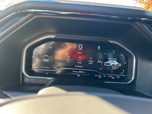 Used 2022 GMC Sierra 1500 AT4 w/ AT4 Premium Package image 13