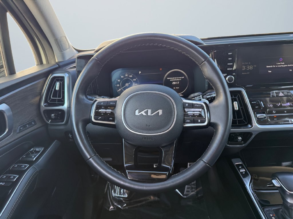 Used 2022 Kia Sorento SX Prestige AWD/4WD image 12