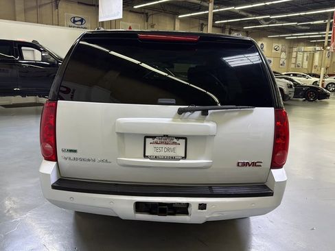 Used 2013 GMC Yukon XL SLT RWD image 8