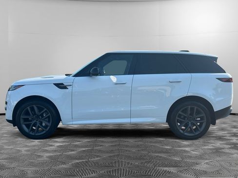 Used 2026 Land Rover Range Rover Sport SE AWD/4WD image 2