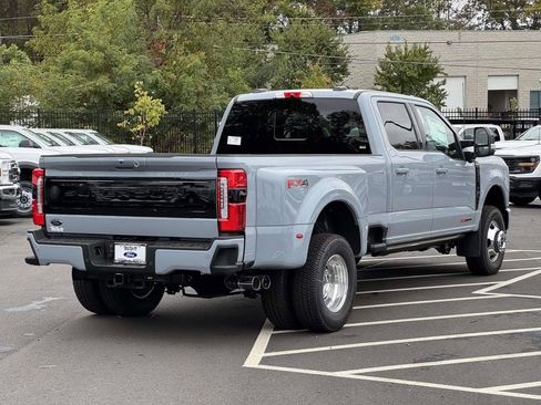 New 2026 Ford F350 Platinum AWD/4WD image 3