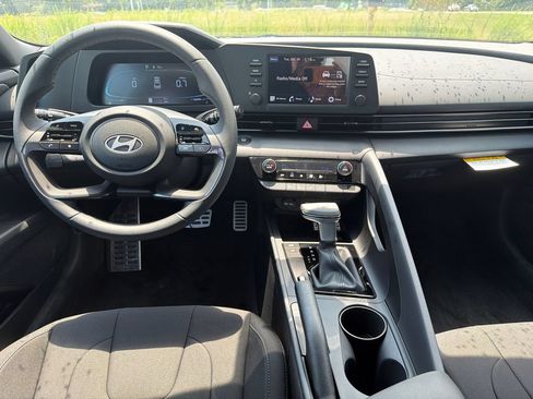 New 2026 Hyundai Elantra Sport FWD image 23