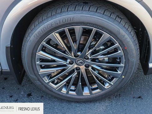 New 2026 Lexus RX 450h AWD image 9