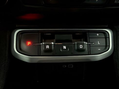 Used 2020 GMC Acadia SLE w/ Driver Convenience Package image 24