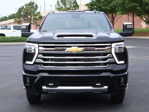 New 2026 Chevrolet Silverado 3500 High Country w/ High Country Premium Package AWD/4WD image 29