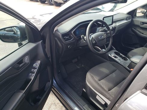 New 2026 Ford Escape Active w/ Cold Weather Package FWD image 9