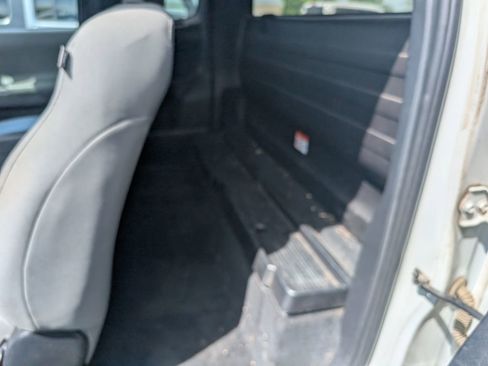 Used 2020 Toyota Tacoma SR AWD/4WD image 7