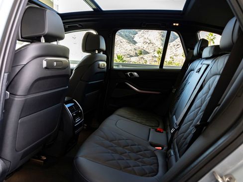 New 2026 BMW X5 xDrive50e image 23