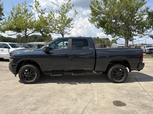 Used 2026 RAM 2500 Big Horn AWD/4WD image 4
