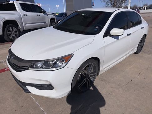 Used 2017 Honda Accord Sport Special Edition image 3