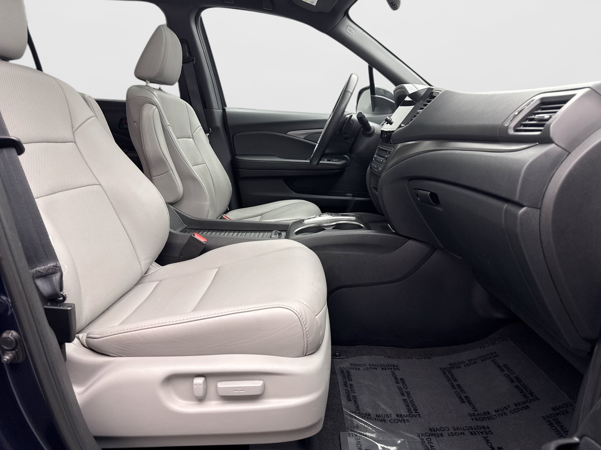 Used 2023 Honda Passport EX-L image 17