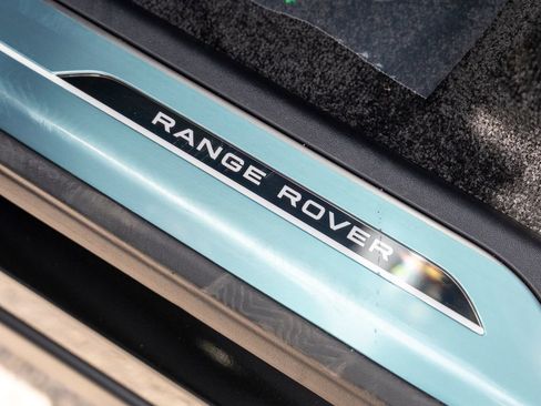 New 2025 Land Rover Range Rover SE image 16