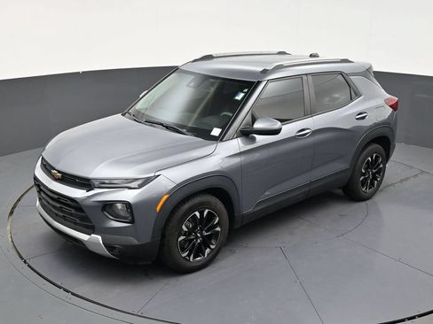 Used 2022 Chevrolet TrailBlazer LS FWD image 9