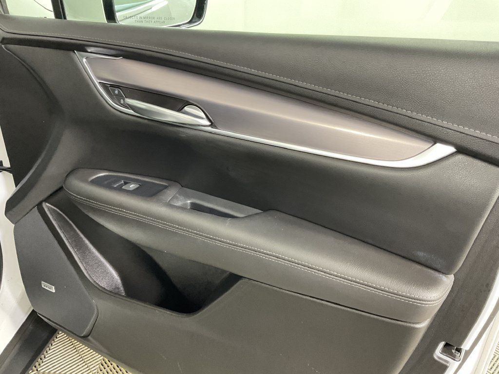 Used 2022 Cadillac XT5 Luxury AWD/4WD image 23