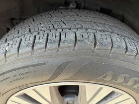 Certified 2022 Nissan Rogue SV image 32