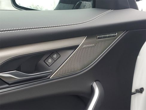 Used 2025 Jaguar F-PACE R-Dynamic S image 10