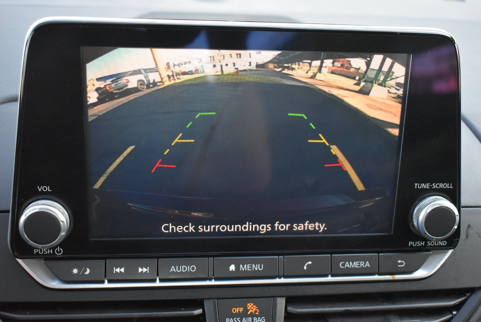 Used 2025 Nissan Altima 2.5 SV FWD image 25
