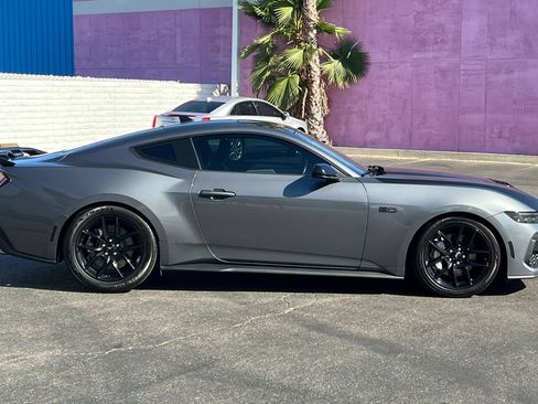 Used 2024 Ford Mustang GT RWD image 3