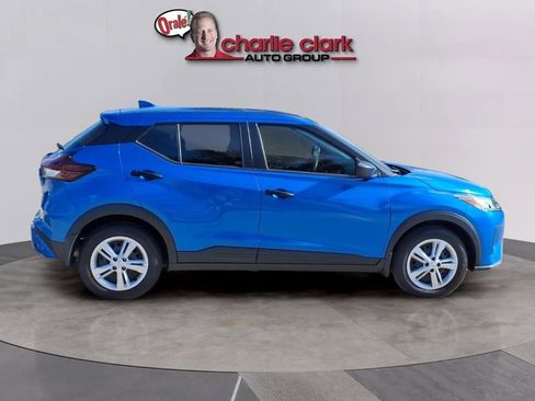 Used 2025 Nissan Kicks Play S image 6