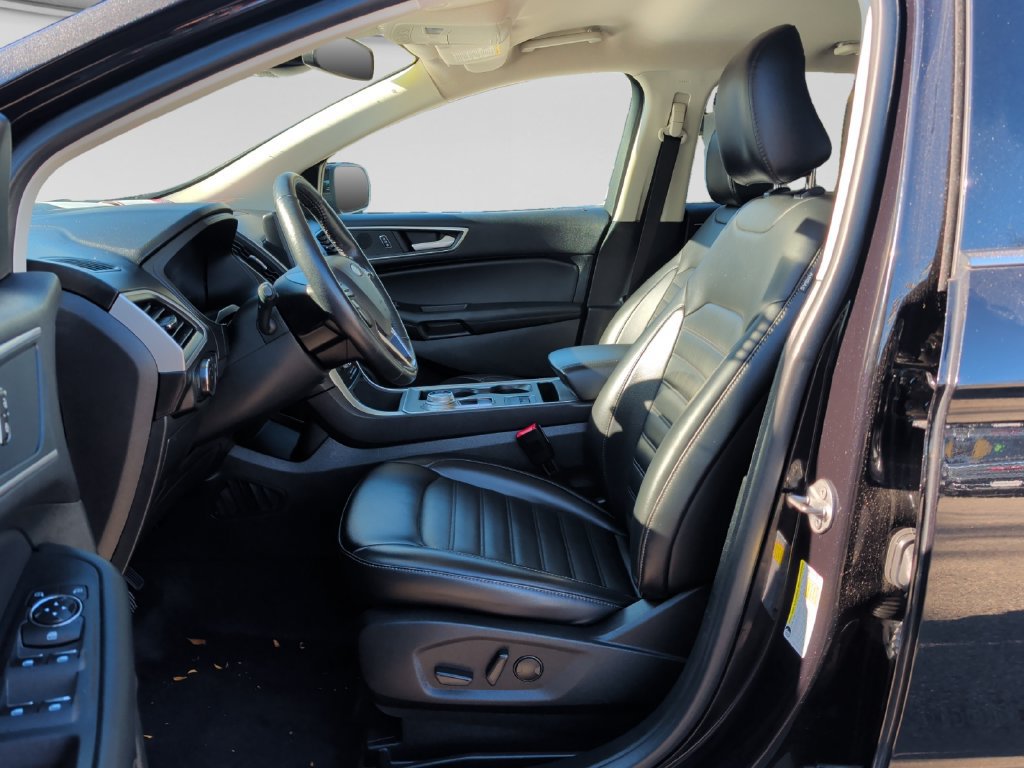 Used 2024 Ford Edge SEL AWD/4WD image 16