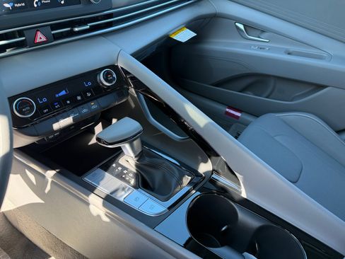 New 2026 Hyundai Elantra Blue image 13