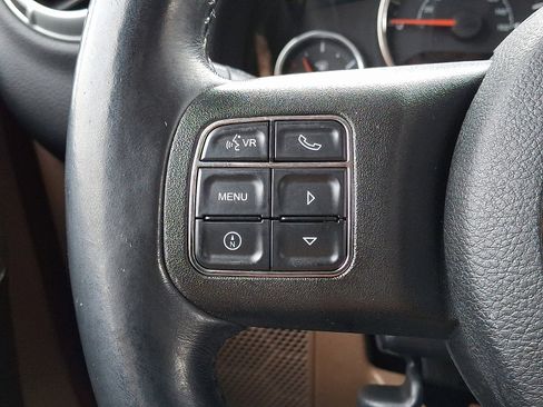 Used 2012 Jeep Wrangler Unlimited Sahara w/ Dual Top Group image 22