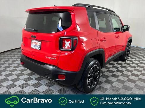 Used 2023 Jeep Renegade Trailhawk AWD/4WD image 4