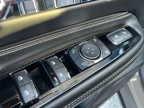 Used 2025 Lincoln Corsair Grand Touring w/ Equipment Group 301A image 12