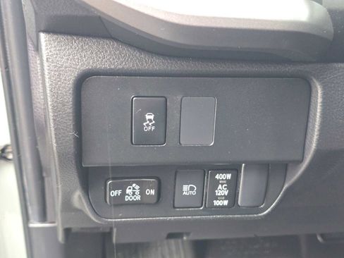 Used 2023 Toyota Tacoma TRD Off-Road w/ TRD Premium Off Road Package AWD/4WD image 25