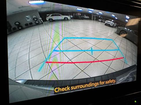 Used 2024 Toyota Highlander XLE image 15