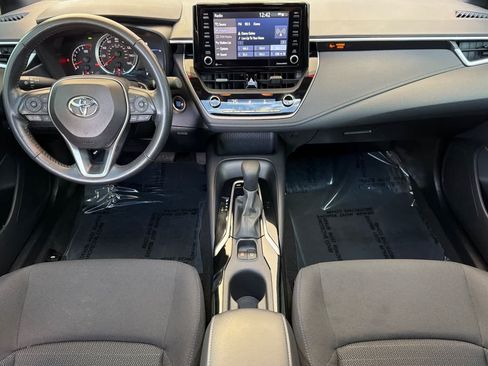 Used 2022 Toyota Corolla SE w/ SE Premium Package FWD image 3