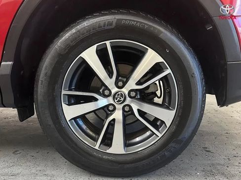 Used 2017 Toyota RAV4 XLE w/ Carpet Mat Package FWD image 32