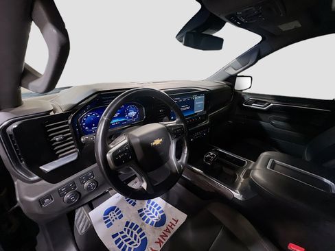 Used 2022 Chevrolet Silverado 1500 LTZ image 7