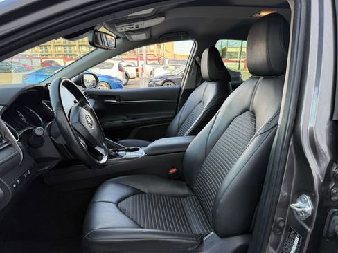 Used 2023 Toyota Camry SE w/ Convenience Package image 25
