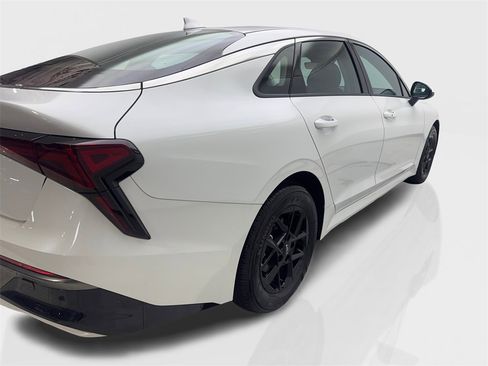 Used 2025 Kia K5 LXS image 13